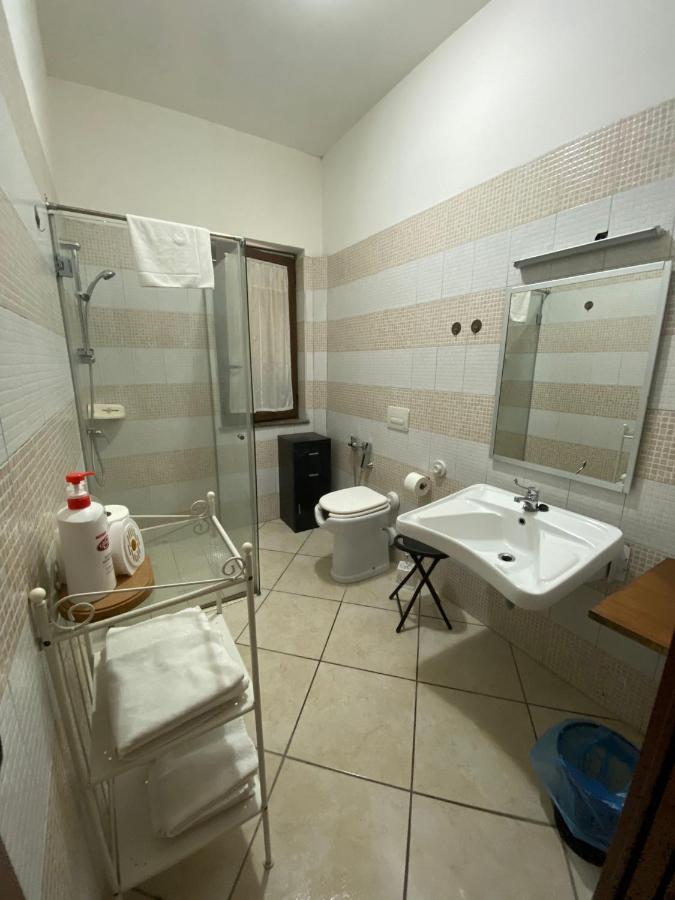 Villa Nancy Rooms Cimitile-Nola ภายนอก รูปภาพ