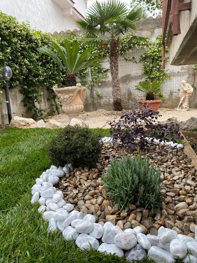 Villa Nancy Rooms Cimitile-Nola ภายนอก รูปภาพ
